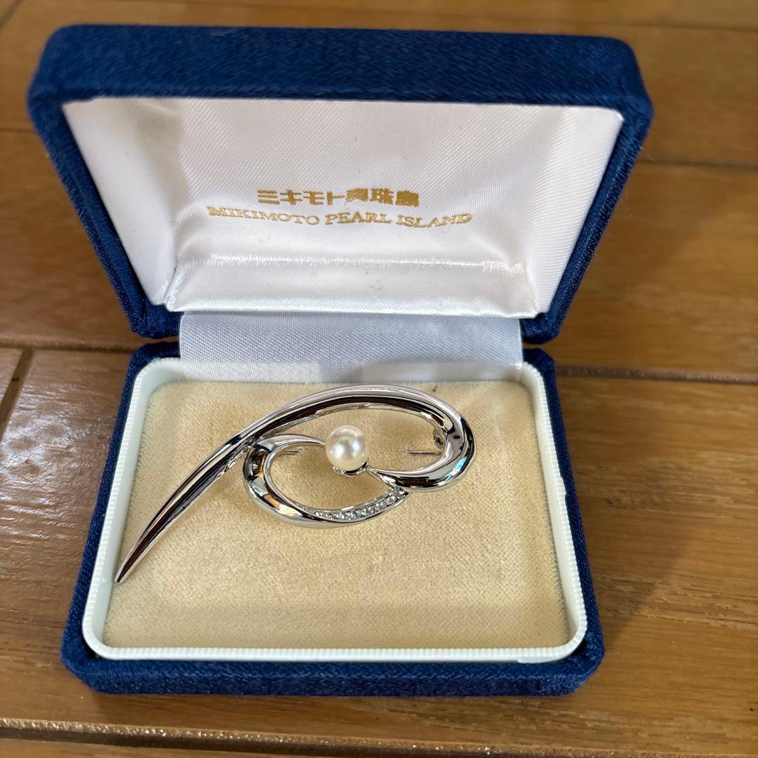 【値下げ交渉可能】ミキモト パール付きブローチ