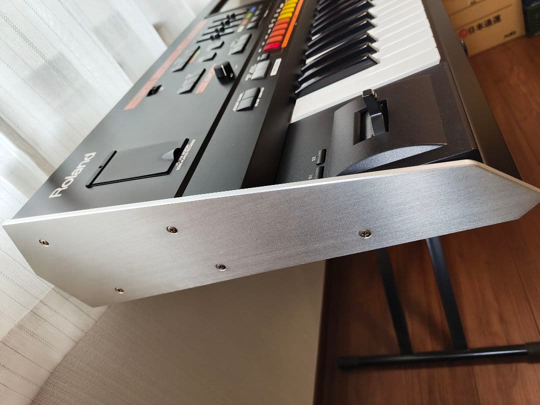 Roland JUPITER-80 シンセサイザー＋ゲーターフライトケース付き