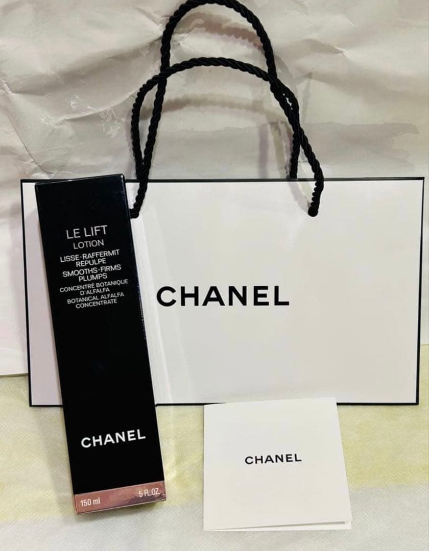 シャネル　ルリフトローション　化粧水　新品未使用　ショッパー