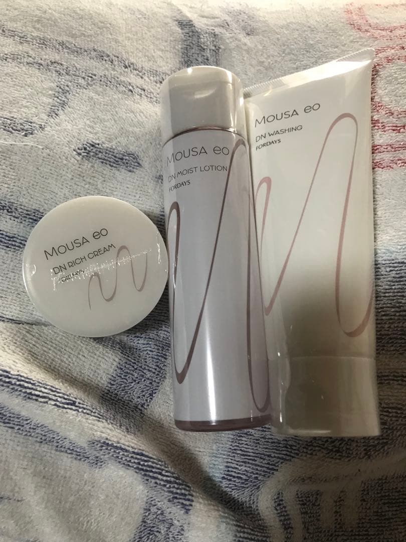 フォーデイズ　ムーサイオ基礎化粧品3点セット