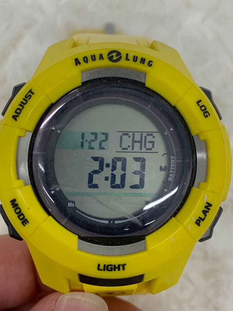 AQUA LUNG デジタル腕時計 イエロー