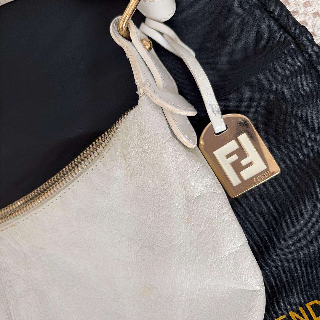 FENDI半ショルダーバッグ