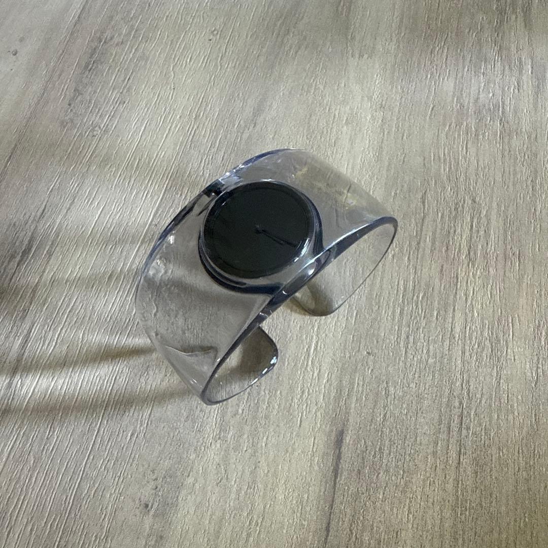 美品　ISSEY MIYAKE 腕時計 バングル