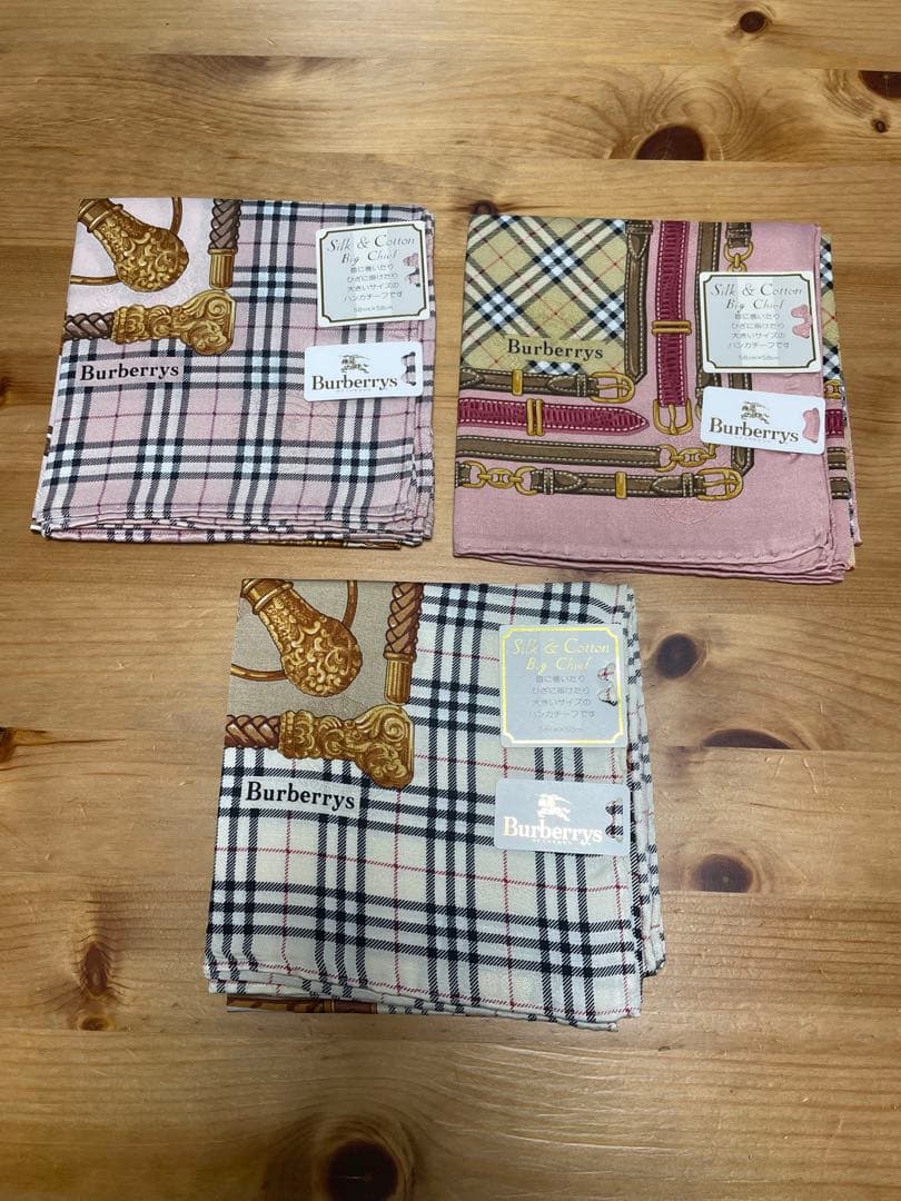 s*y様 Burberry's チェック柄ハンカチーフ3枚セット