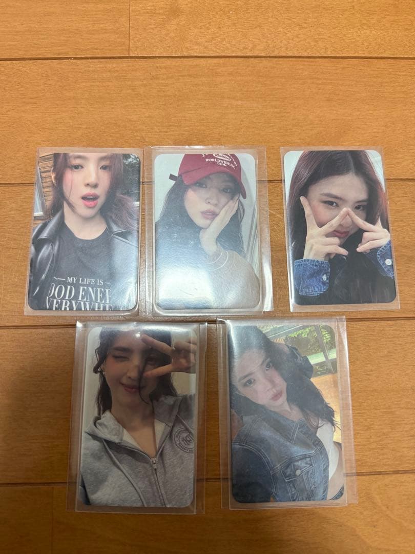 ハンソヒ　トレカ