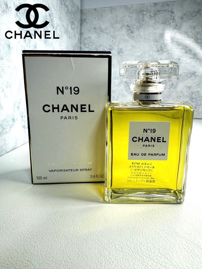 CHANEL N°19 オードゥ パルファム 100ml 国内正規