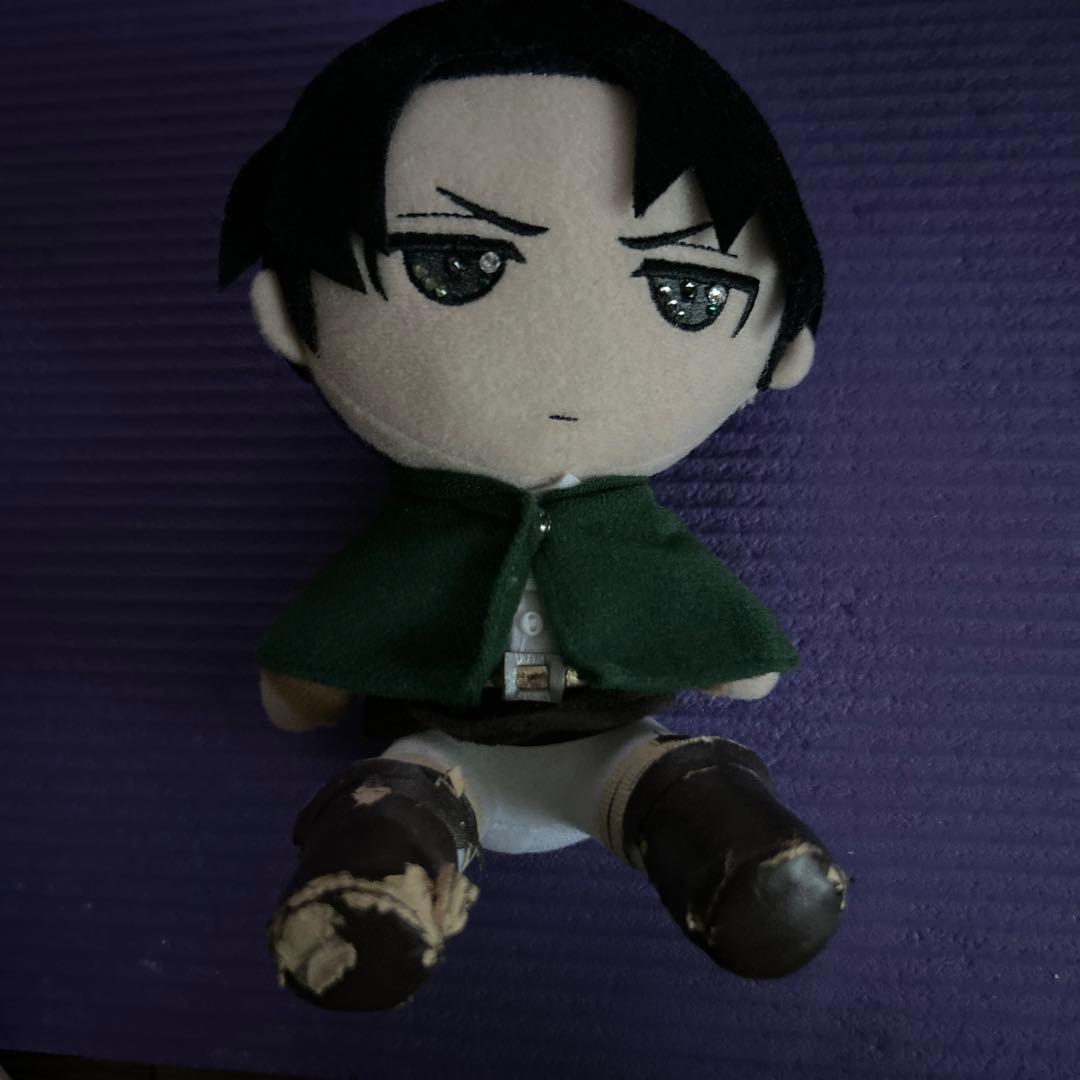 難あり。進撃の巨人　リヴァイ　ぬいぐるみストラップ