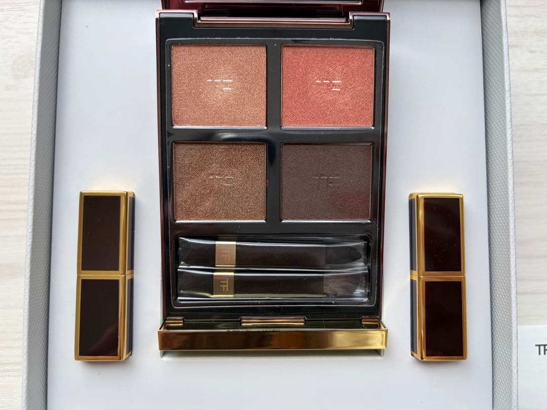 TOM FORD アイシャドウパレット & リップスティックセット