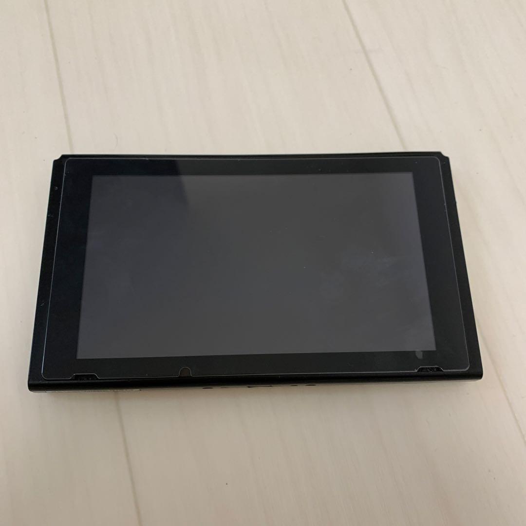 Nintendo Switch 本体とSwitchケース