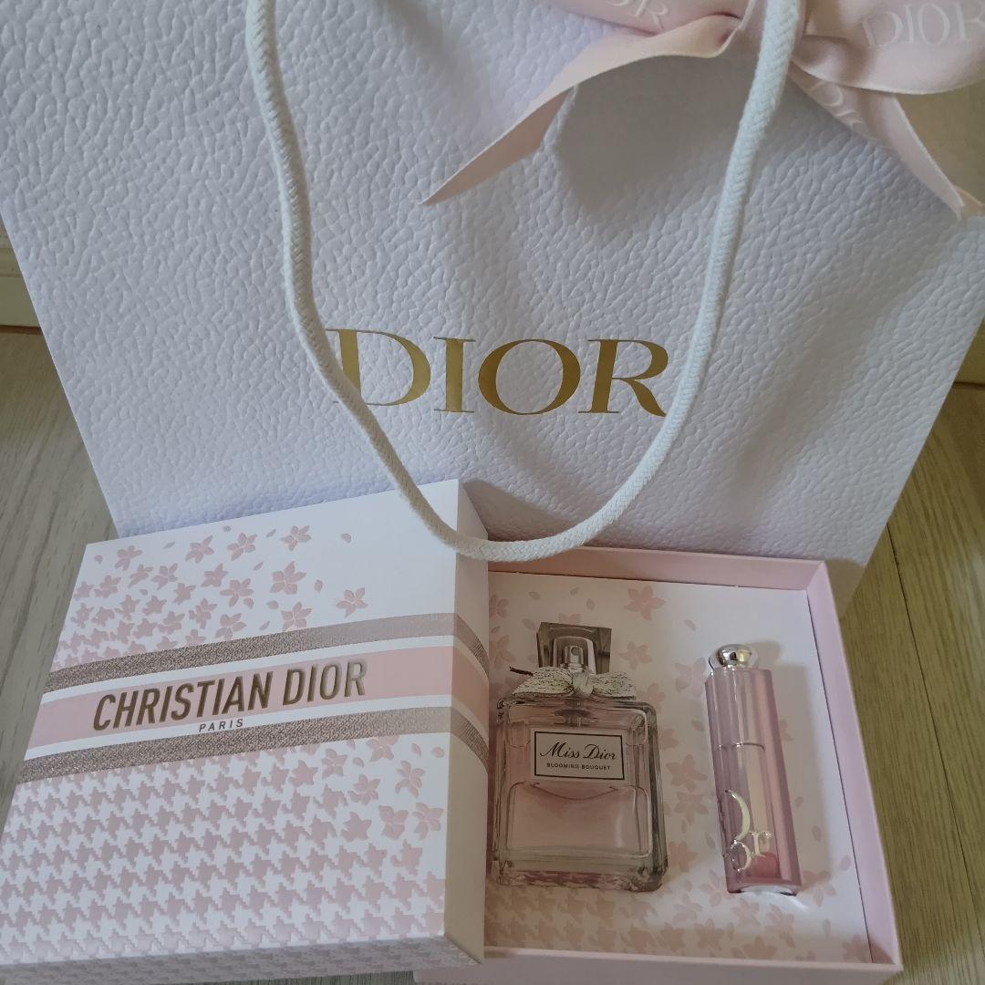 限定品　Miss Dior 50ml オードトワレ & Lip Glow コフレ
