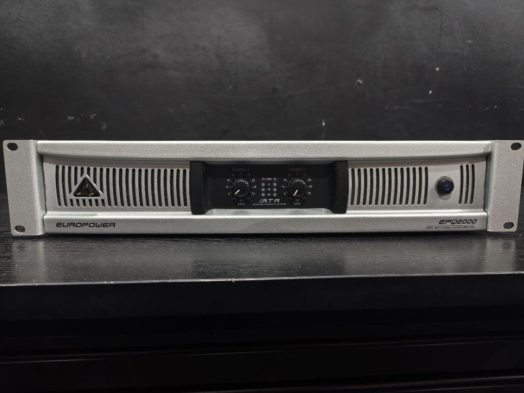 動作品　ベリンガー　パワーアンプ　EPQ2000 BEHRINGER