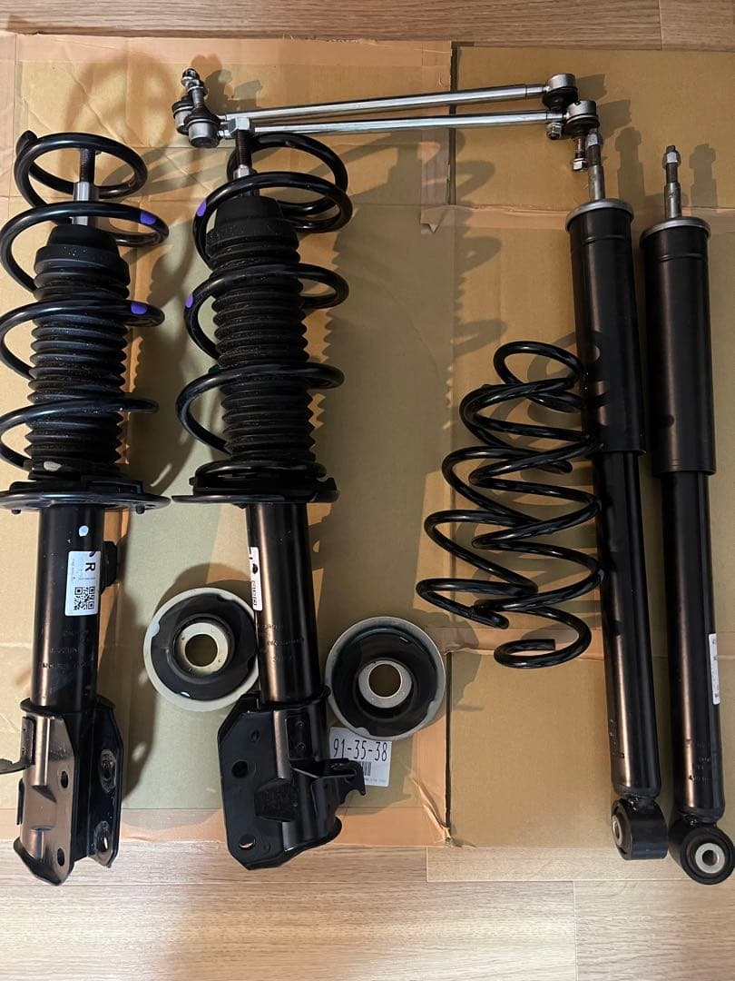 スイフトスポーツzc33sサスペンション