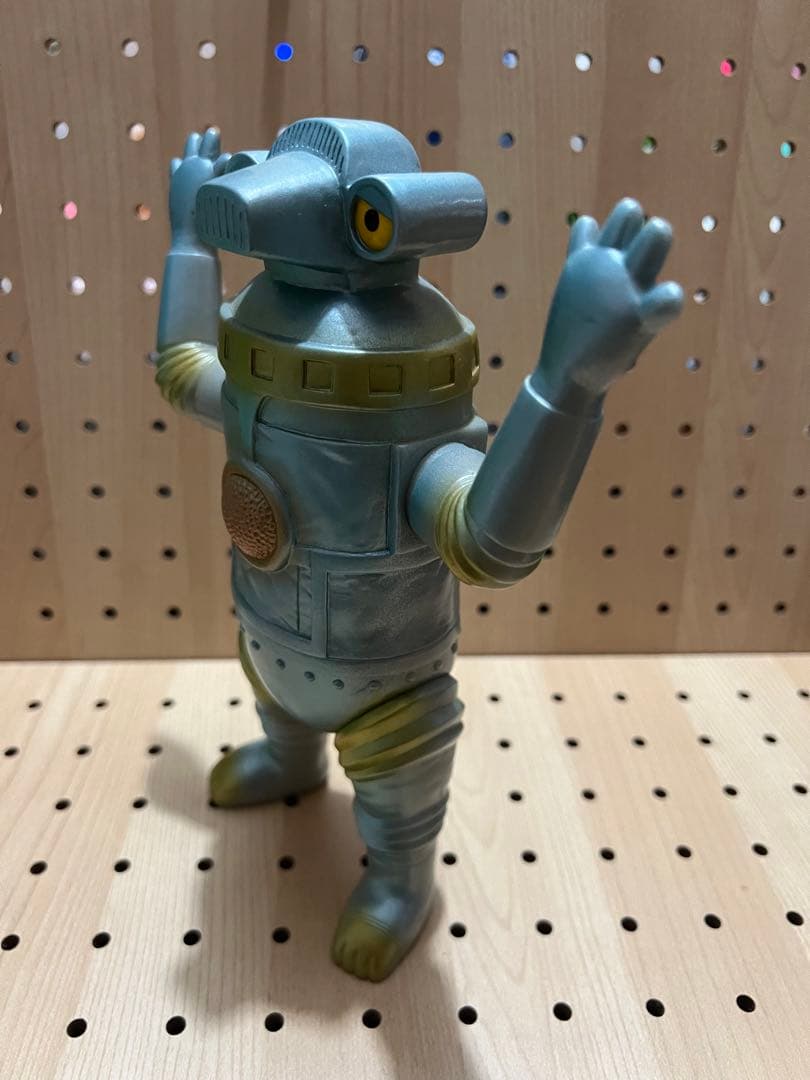 ソフビシリーズ　怪獣郷　セブンガー