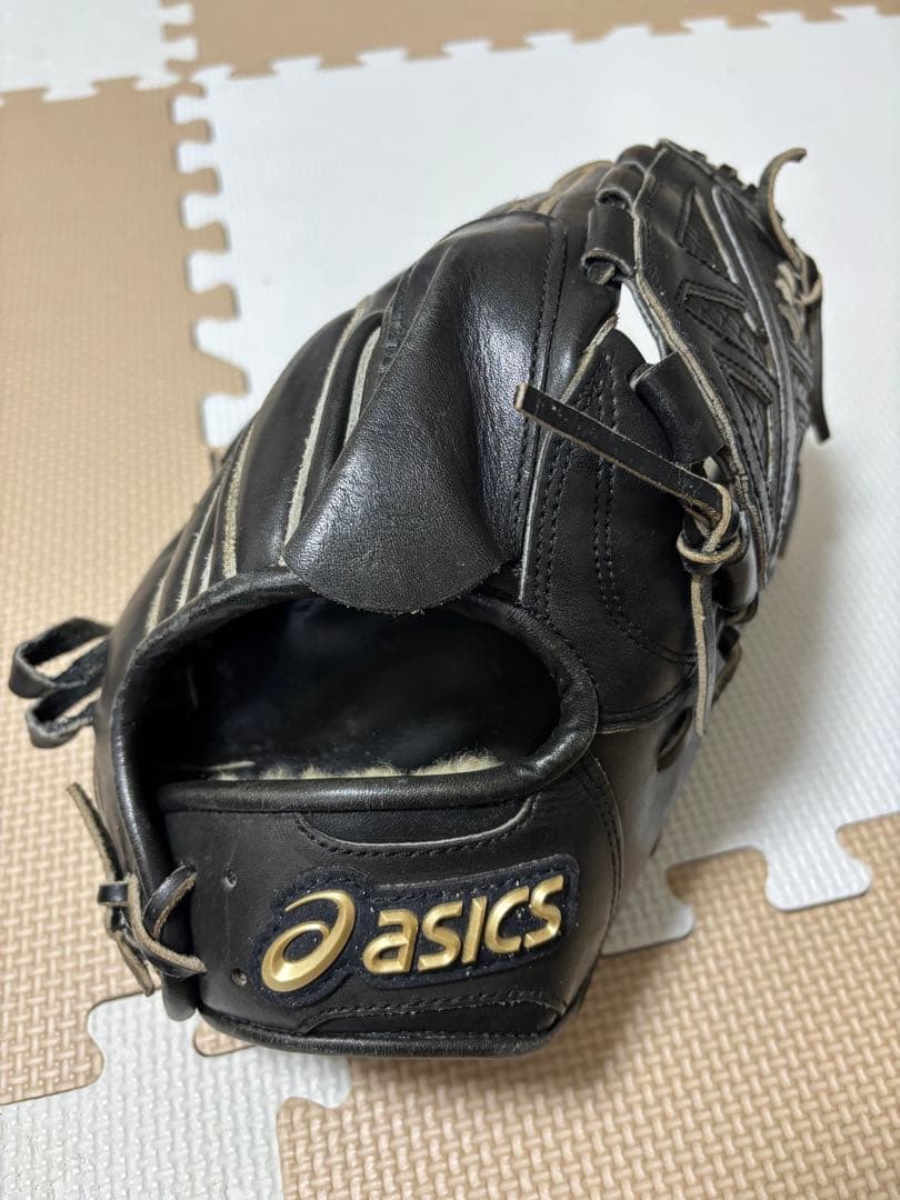 asics 投手用右投げ　グラブ