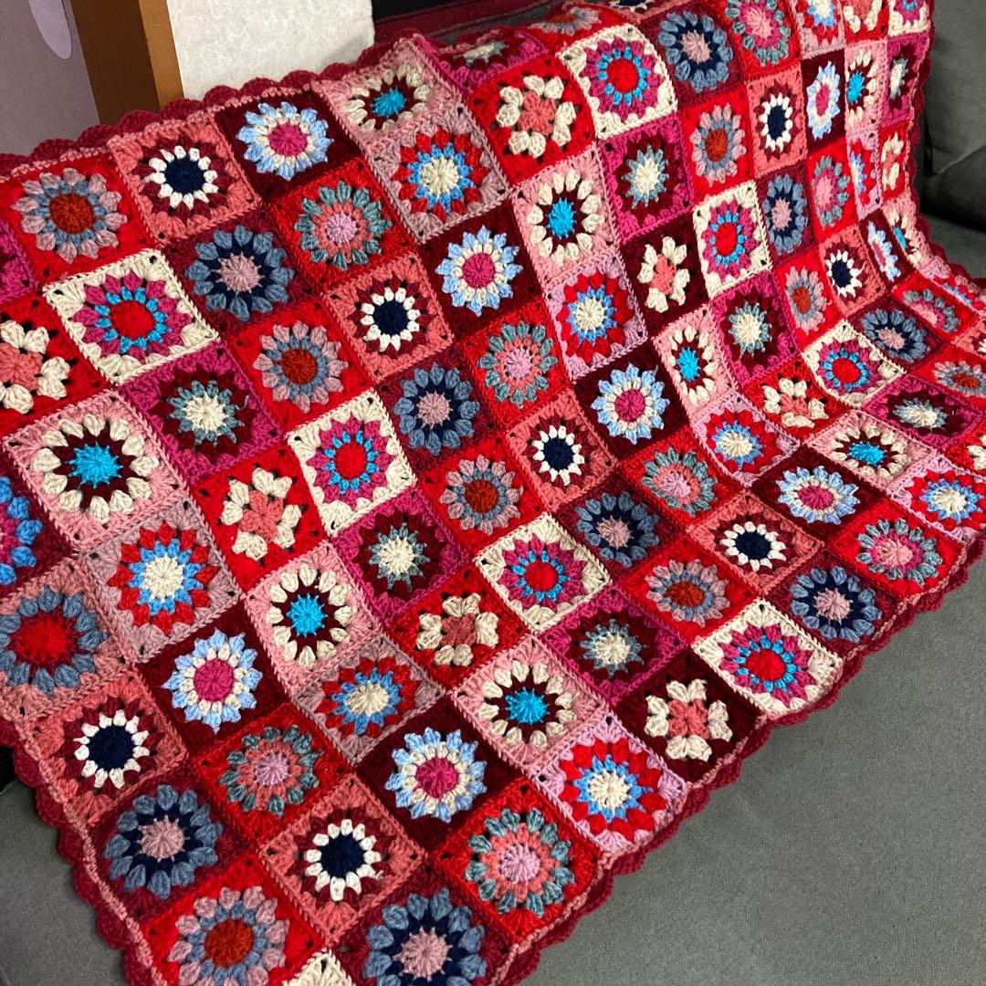 ハンドメイド♡モチーフ編みグラニースクエア編みのブランケット♡マルチカバー