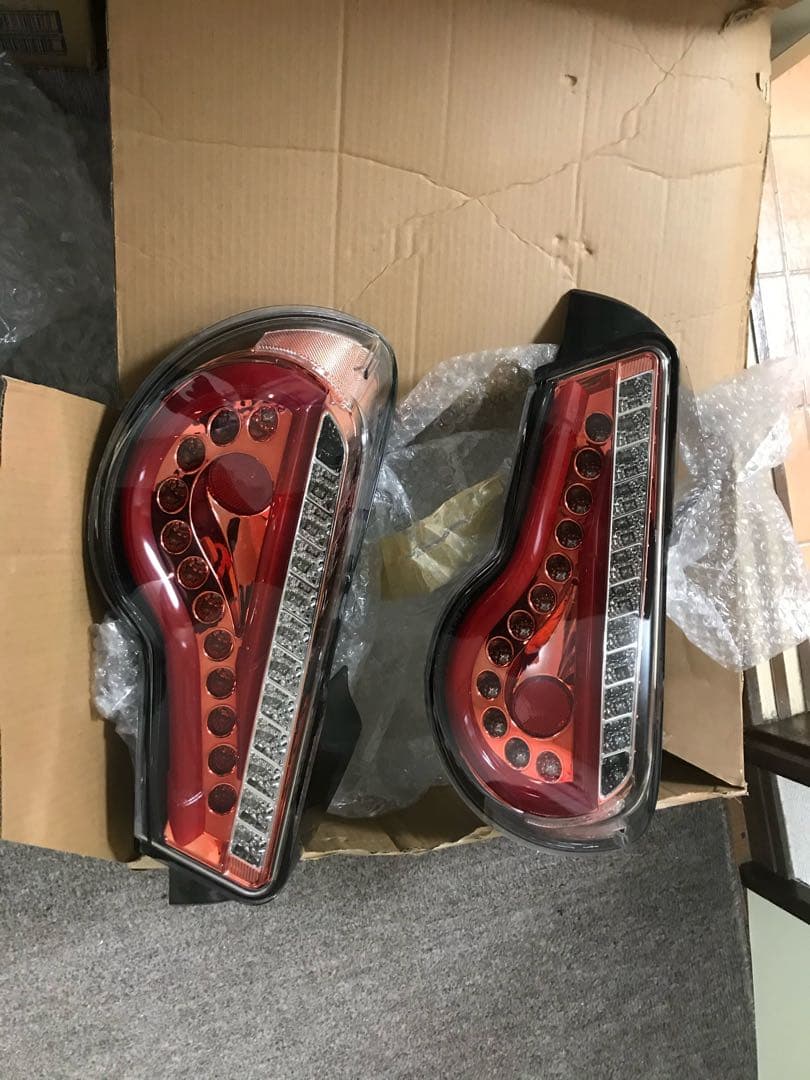 えすだぶ トヨタ86 テールランプzn6 brz