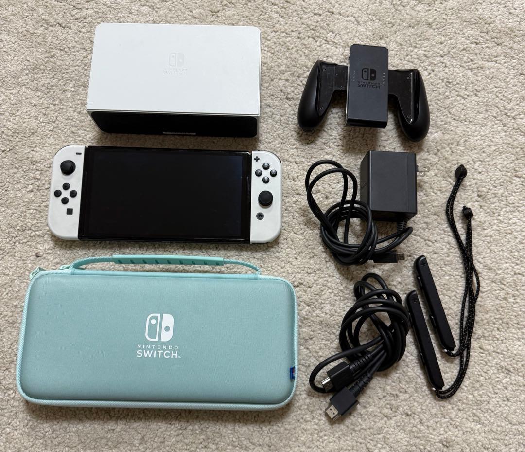 任天堂 Nintendo Switch 本体有機ELモデル ホワイト　ケース付