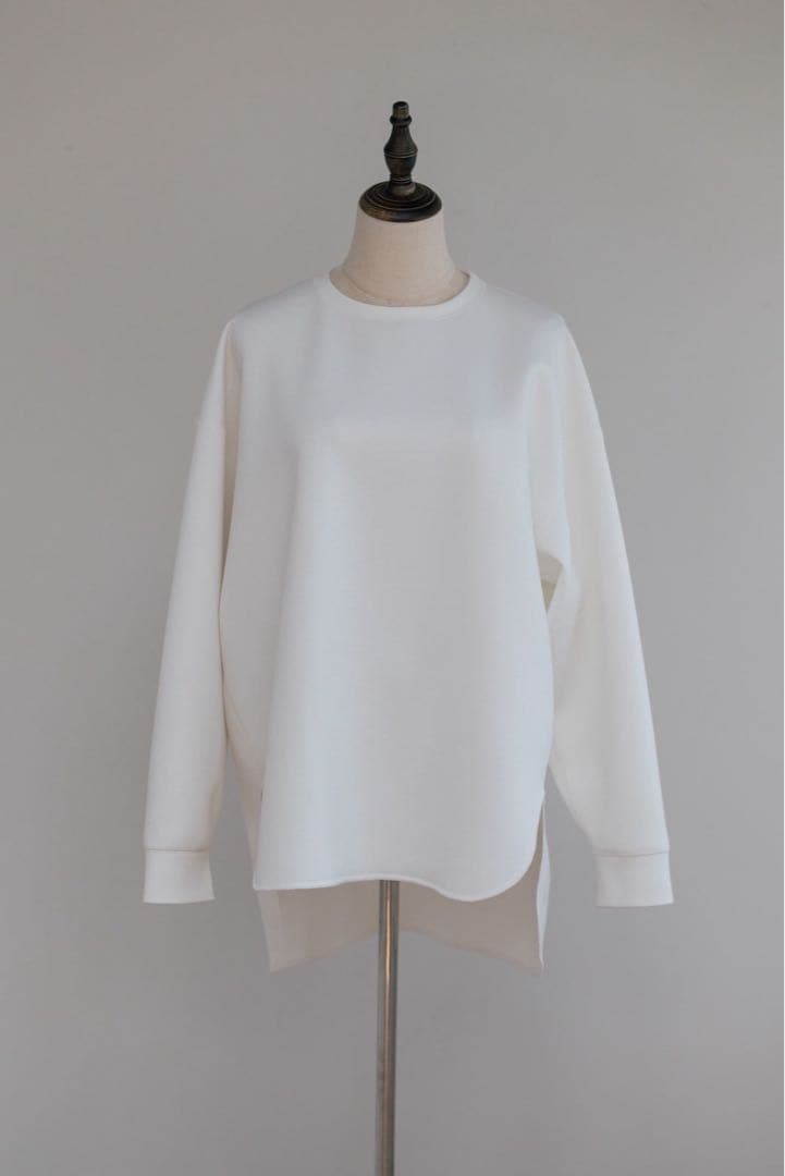 pois ポワ　マシュマロプルオーバー　新品未使用