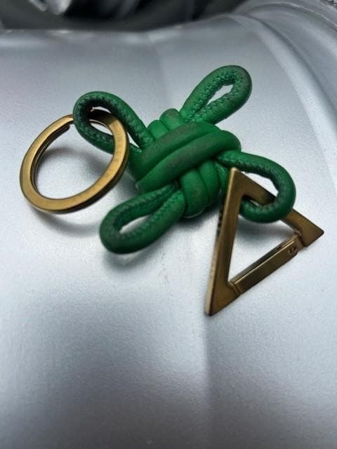 中古ボッテガヴェネタ トライアングル キーリング