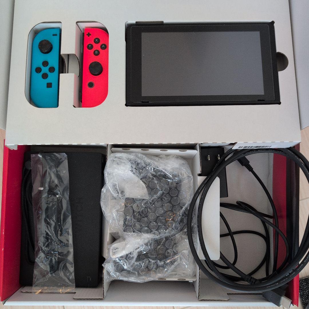 Nintendo Switch 本体　ネオンブルー/ネオンレッド