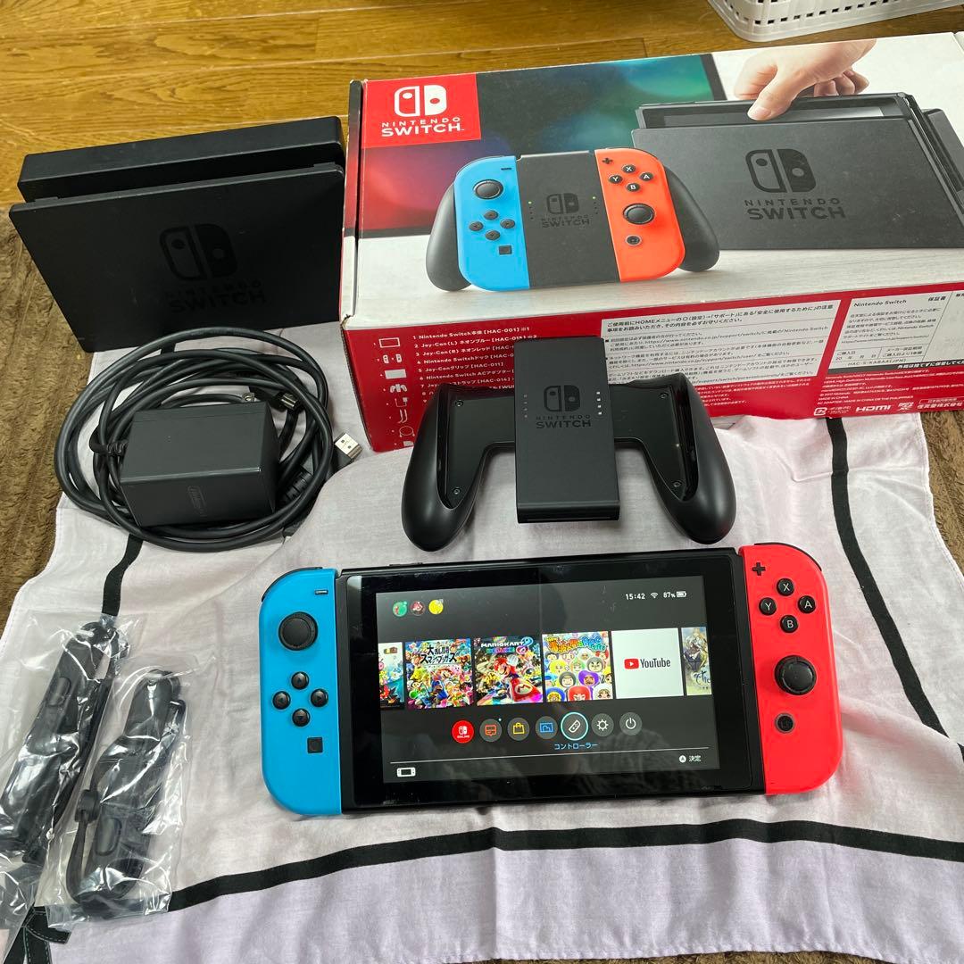 Nintendo Switch 本体 ジョイコンおまけ。 他の付属品、箱あり