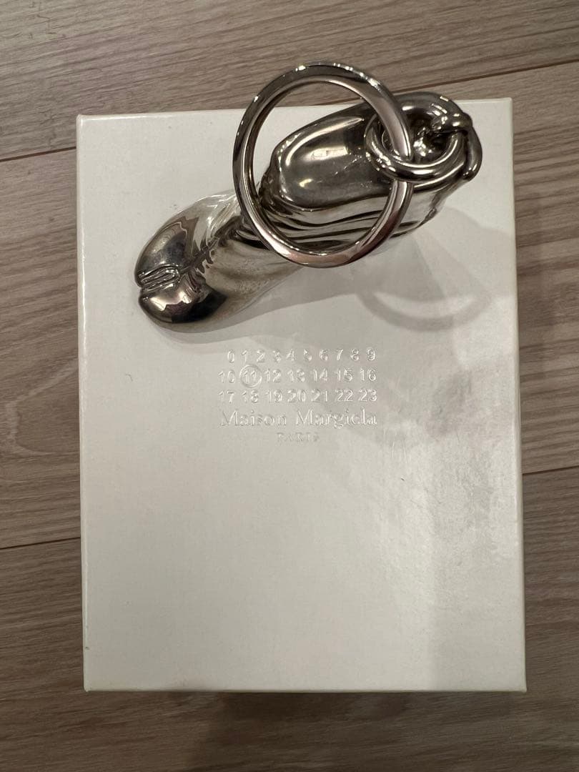 マルジェラ　キーホルダー