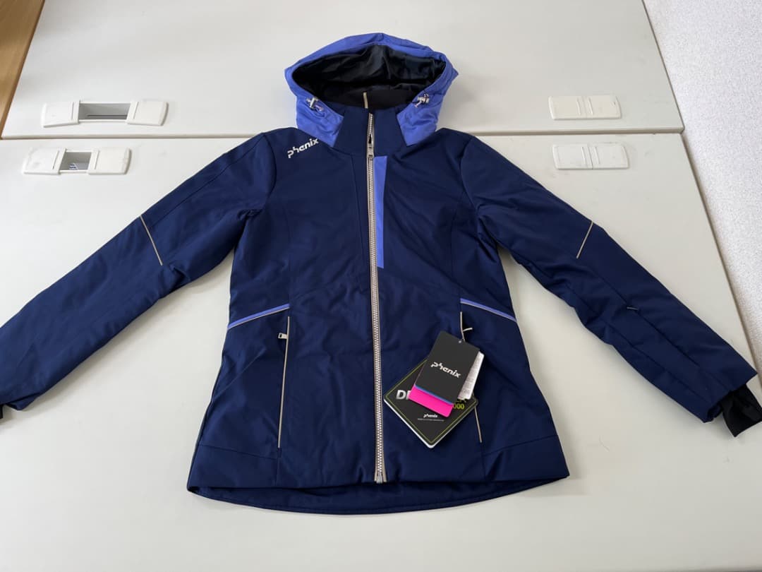 【新品】 phenix　スキーウェア　スノボウェア　レディース　Sサイズ　552