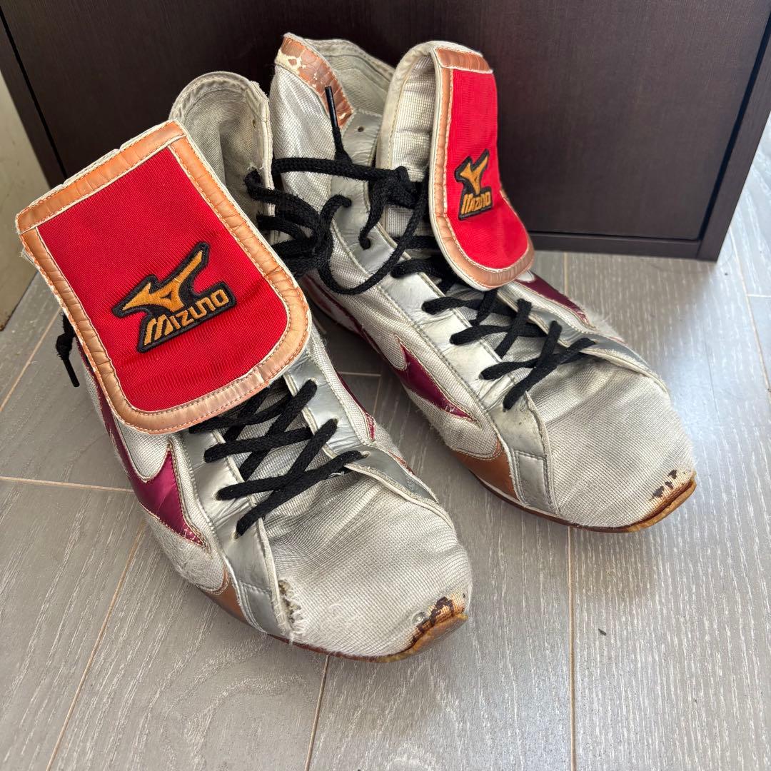 Mizuno ボクシングシューズ シルバー/レッド