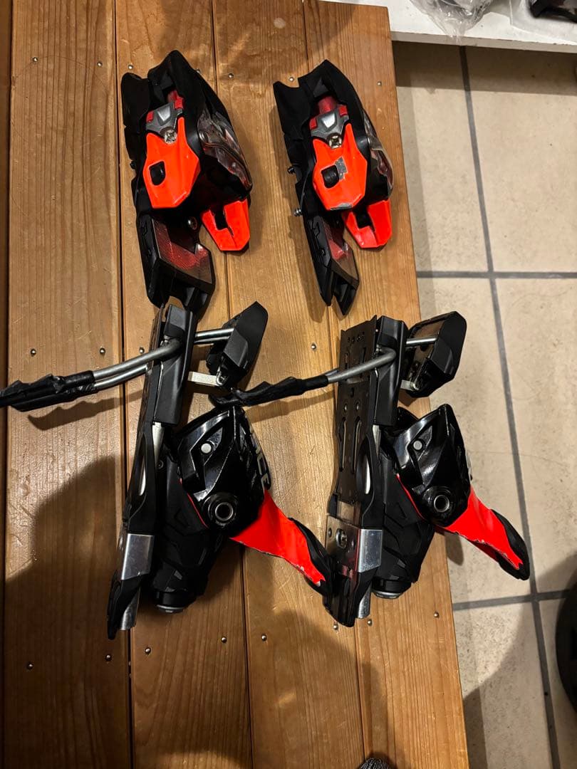 Marker Race ビンディング XCELL 18レッド/ブラック