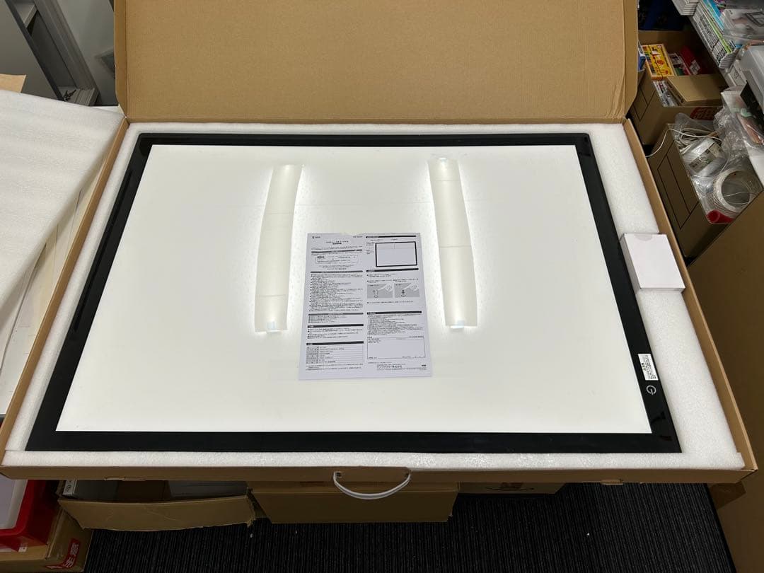 LEDトレース台　A1サイズ（サンワサプライ）