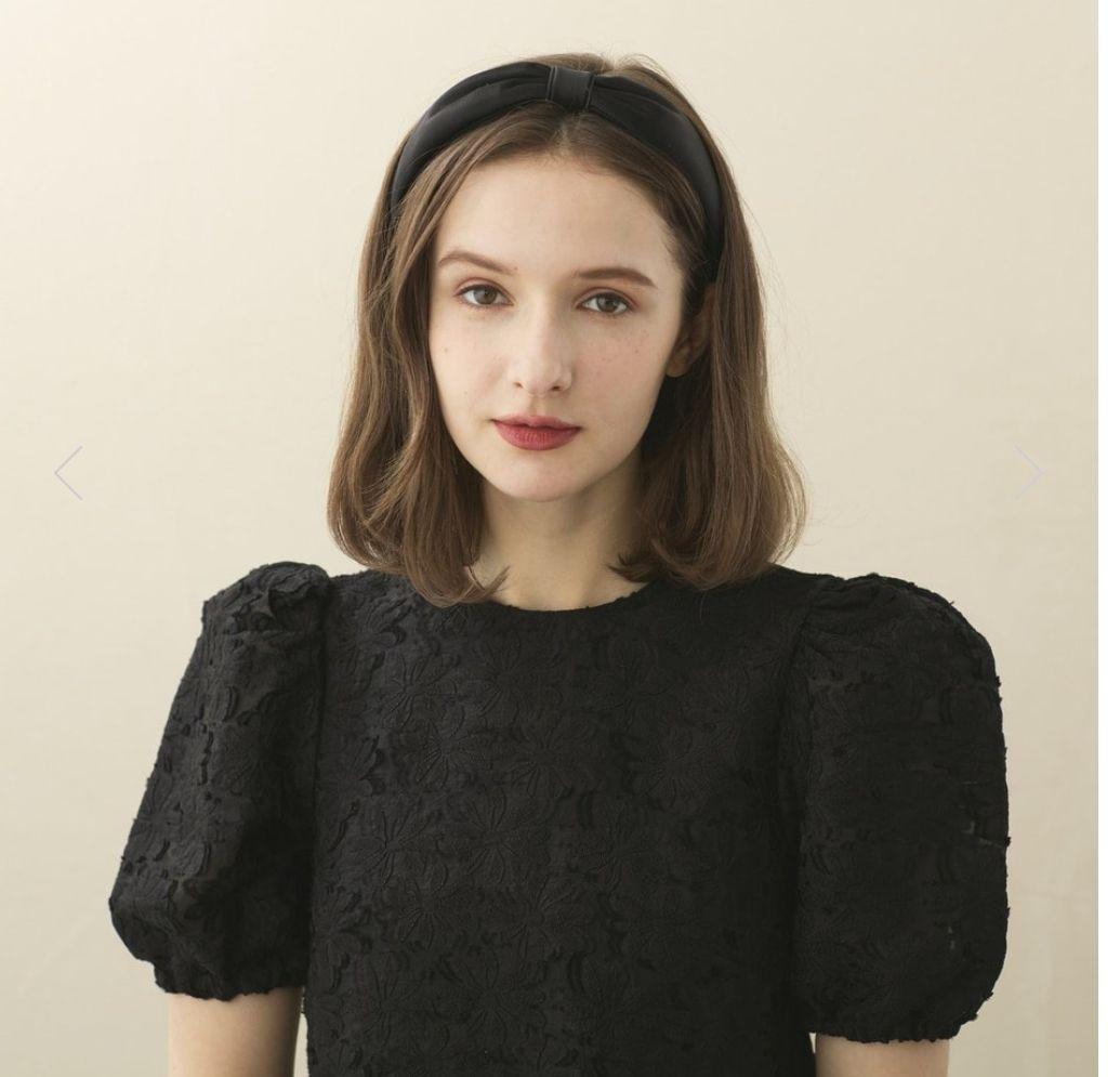 極美品✨️ ALEXANDRE DE PARIS　リボンカチューシャ　ブラック