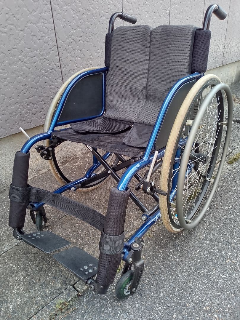 MIKI ミキ　FORCE NOVA3 車椅子軽量