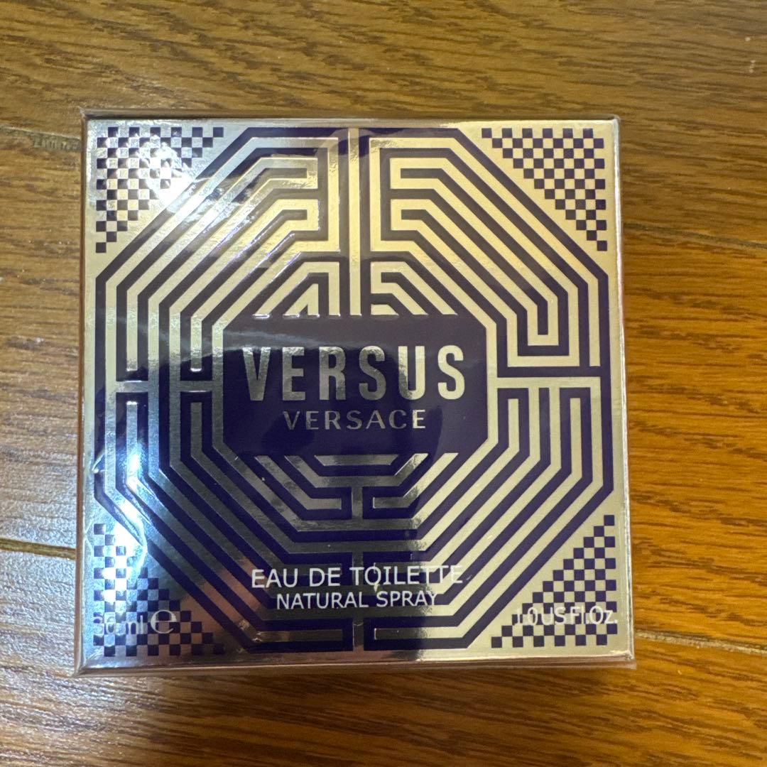 その他 VERSUS Eau de Toilette 30ml