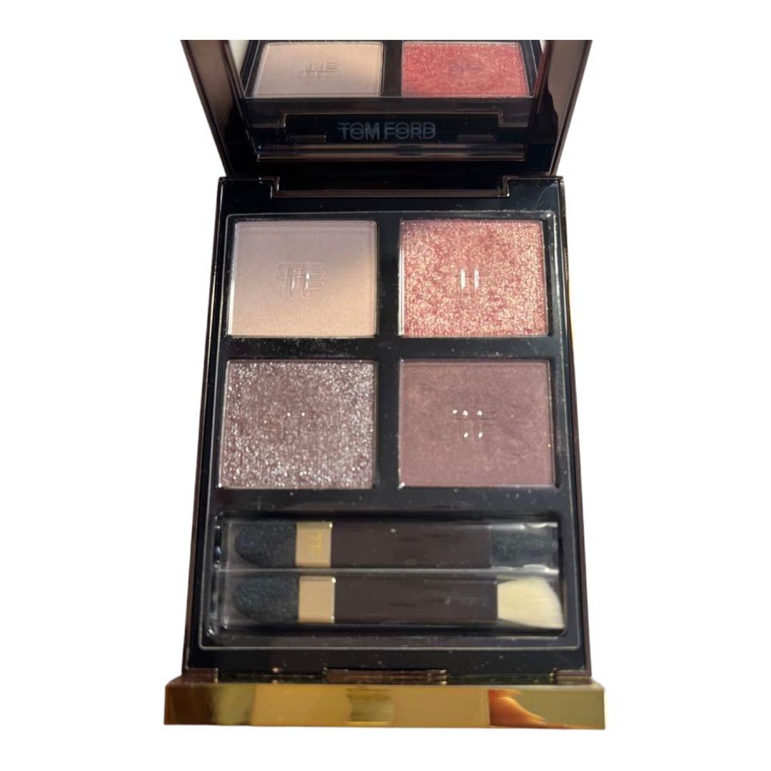 トム フォード アイカラークォード　12セダクティブローズ