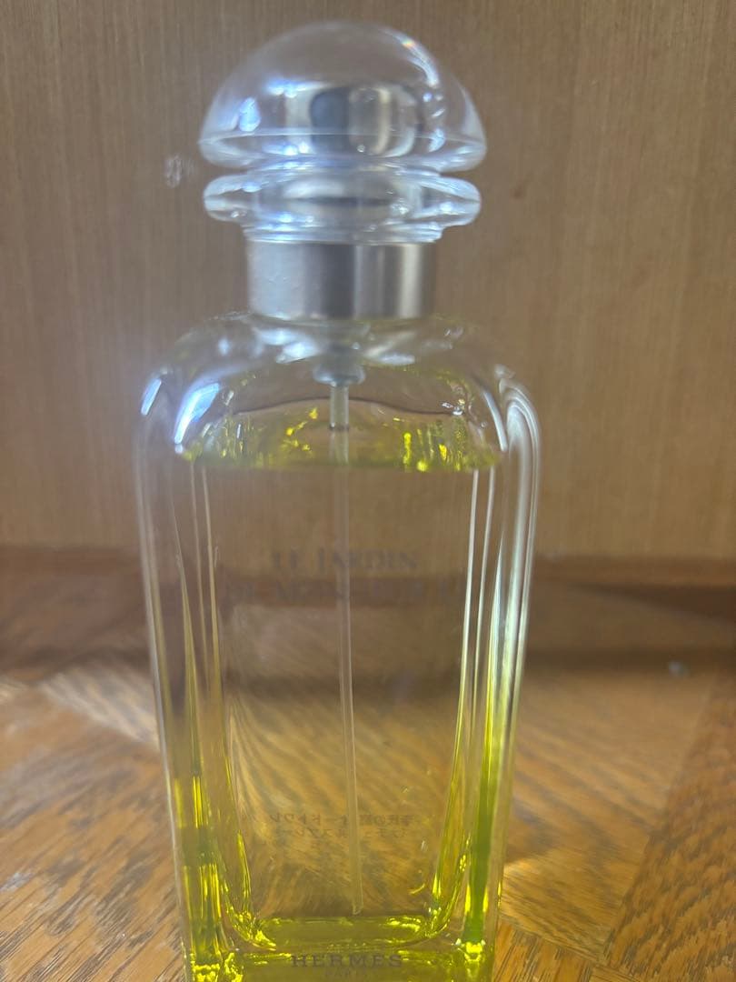 HERMÈS 李氏の庭　オードトワレ