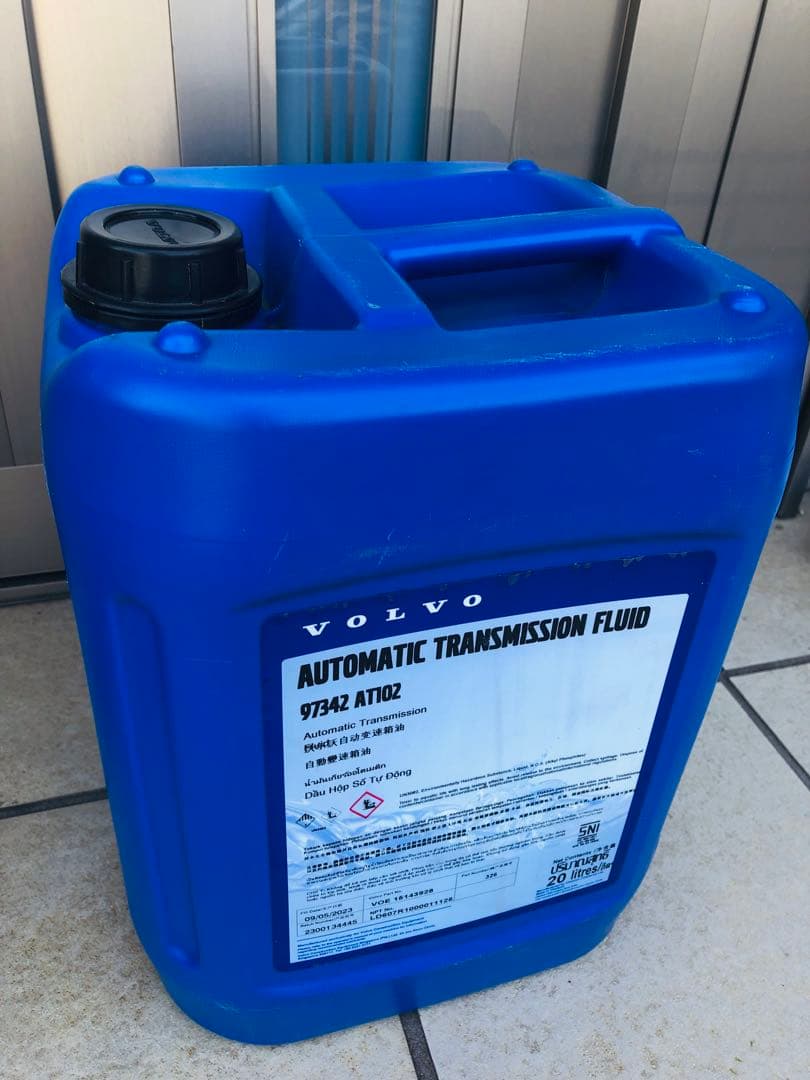 【送料込み】20L 新品未開封品　ボルボ　オートマトランスミッションオイル　激安