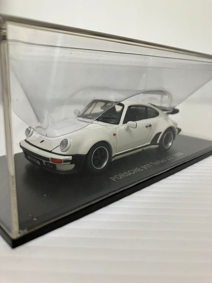 京商 1/43 ポルシェ911turbo 3.3 ホワイト