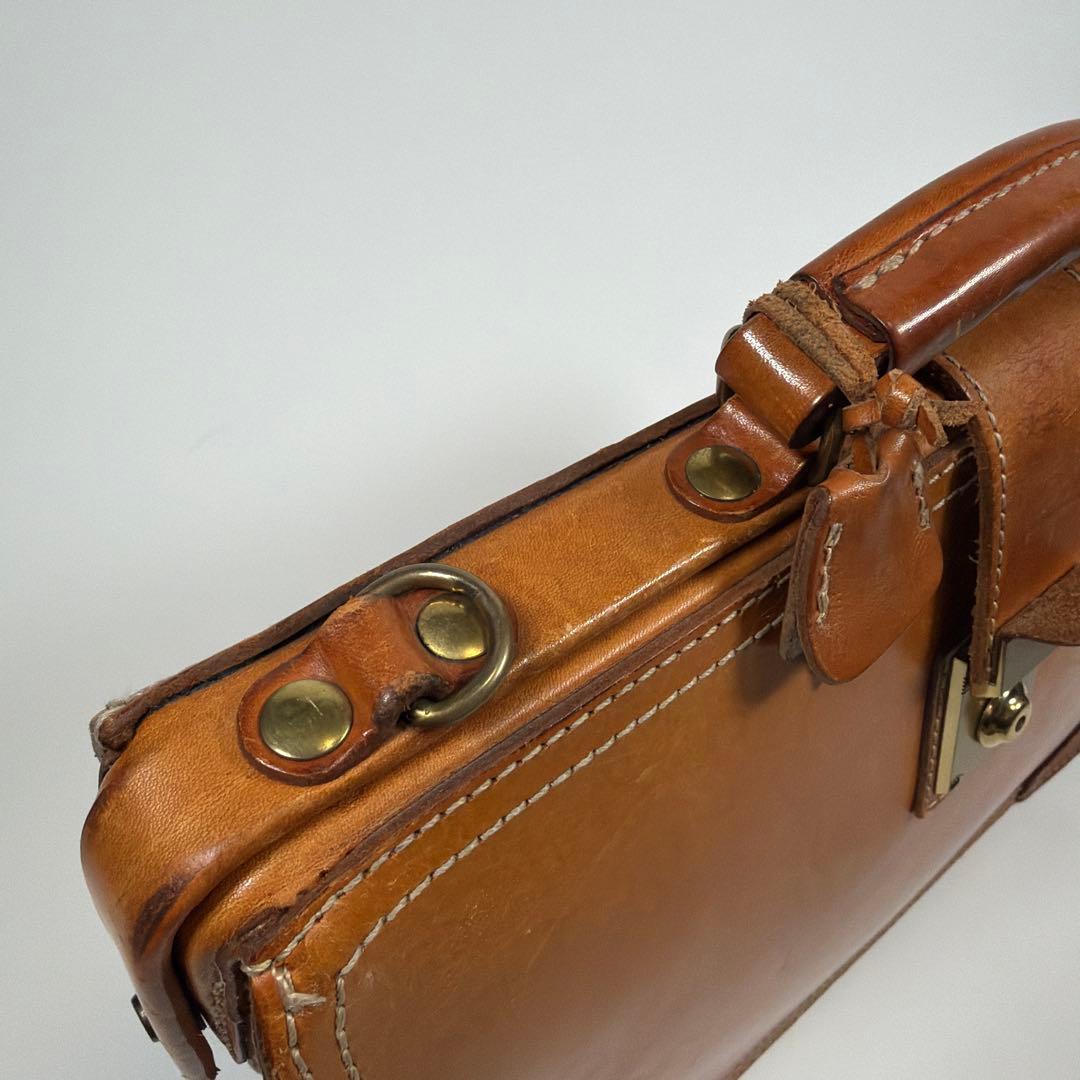 HERZ ヘルツ　ダレスバッグ　ビジネスバッグ　レザー　キャメル　メンズ