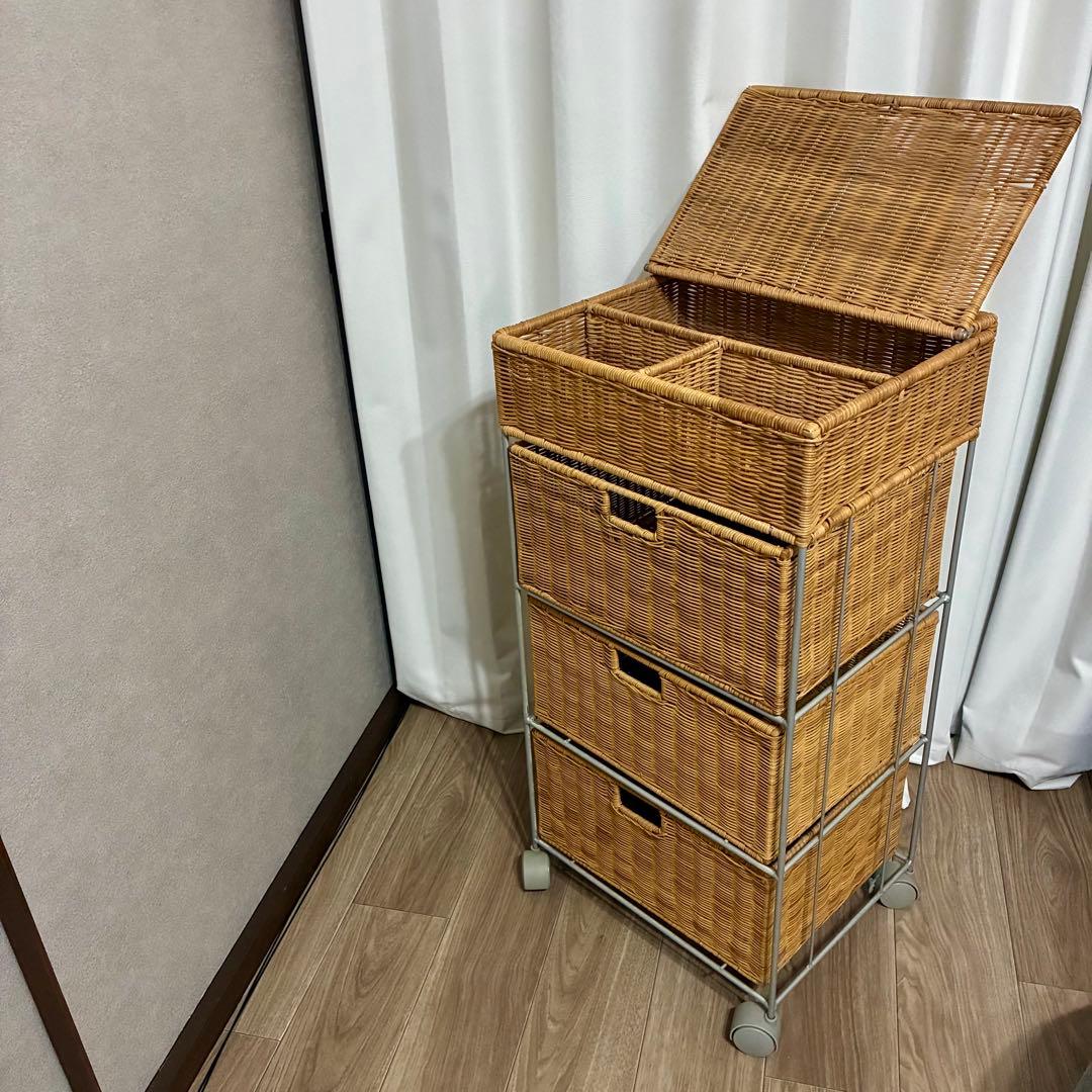 ラタン 仕切り付き　4段収納ボックス キャスター付き