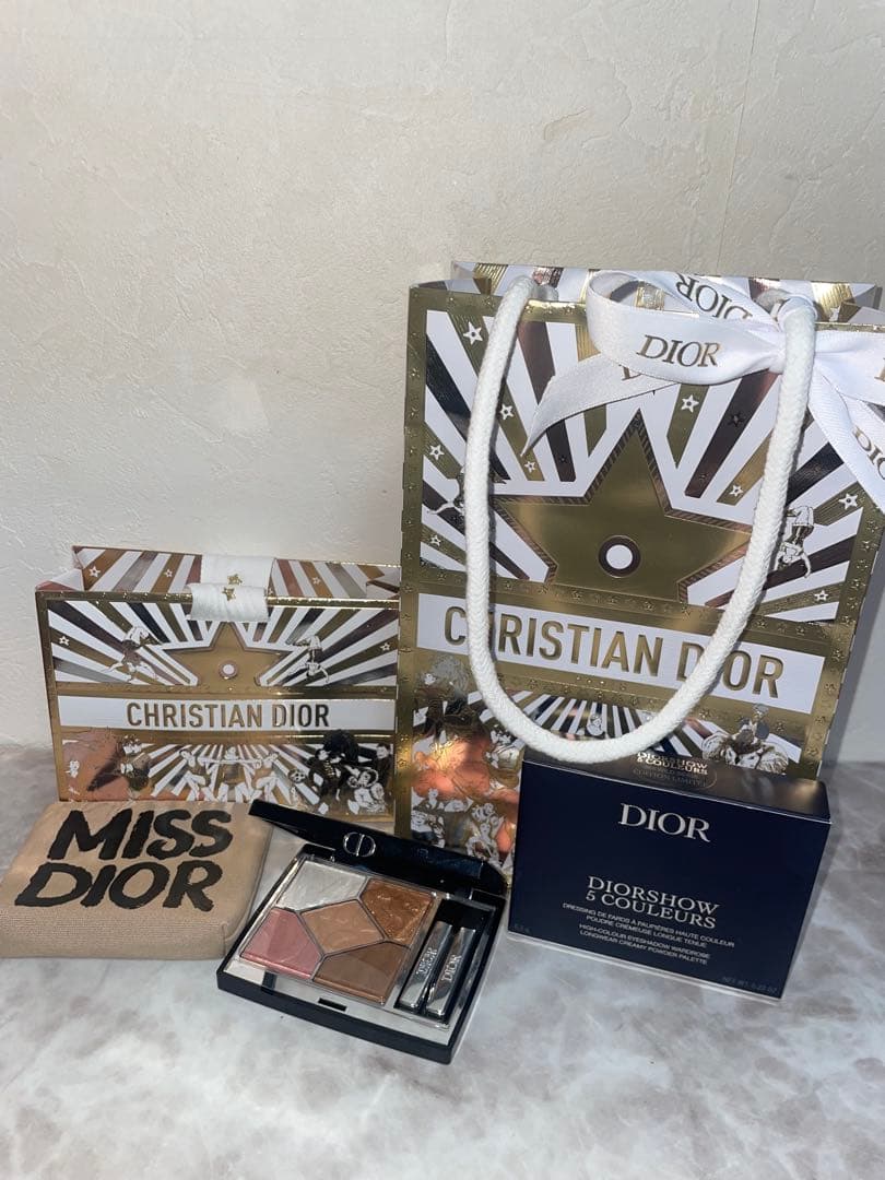 【極美品】Dior Diorshowサンククルール644ワイルドベージュ ギフト