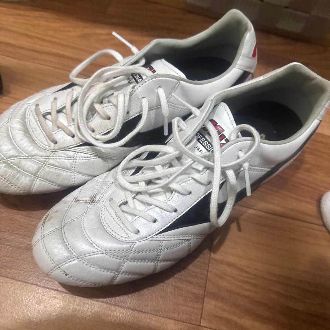 Diadora サッカーシューズ ホワイト/ブラック/レッド