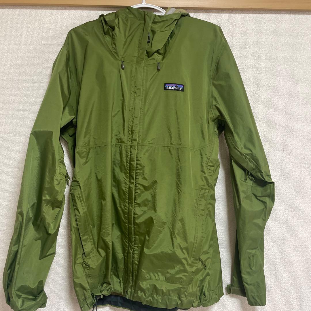 patagonia ナイロンジャケット オリーブグリーン