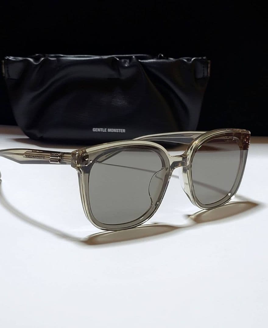 ◆GENTLE MONSTER◆サングラス　BY Col.BRC11　ケース付き
