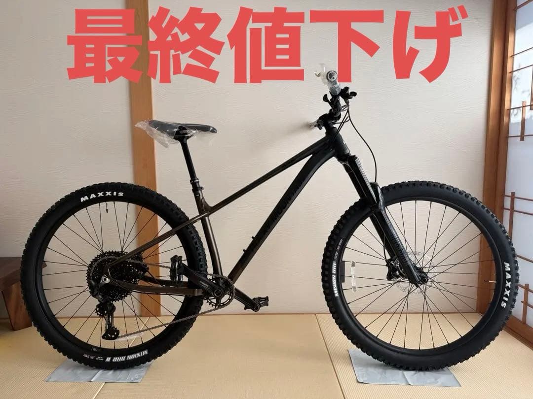 超美品【R7年12月納車　新品未使用】マウンテンバイク　ロッキーマウンテン　MD