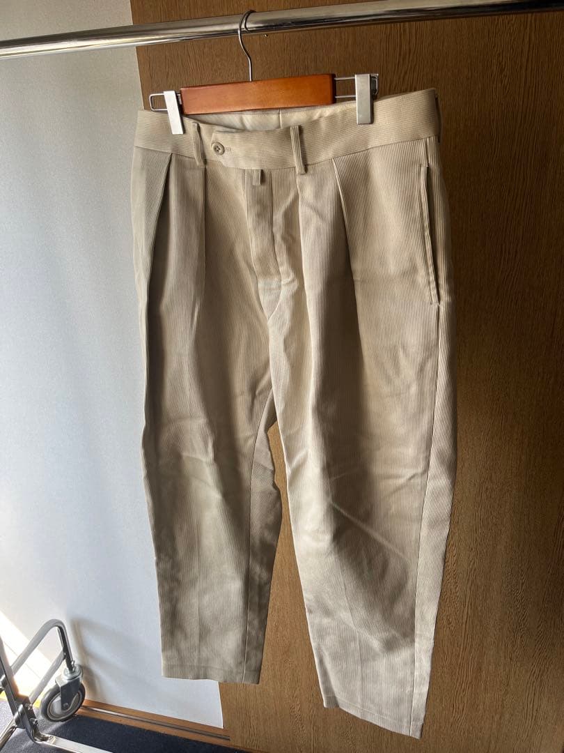 NEAT テーパード　コーデュロイ